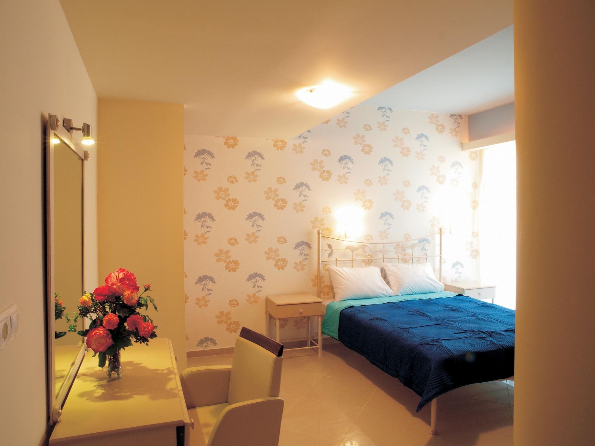Niriides Beach Hotel Rethymno  Phòng bức ảnh