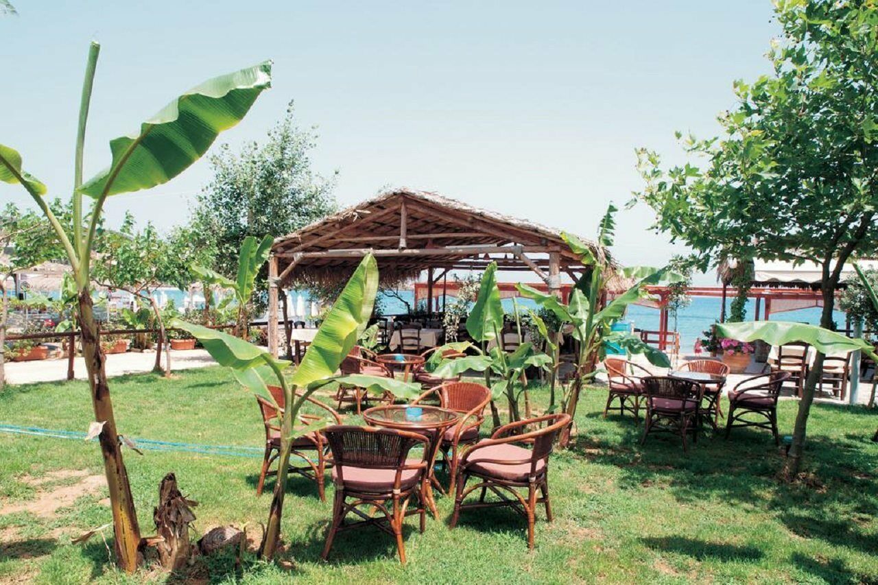 Niriides Beach Hotel Rethymno  Ngoại thất bức ảnh